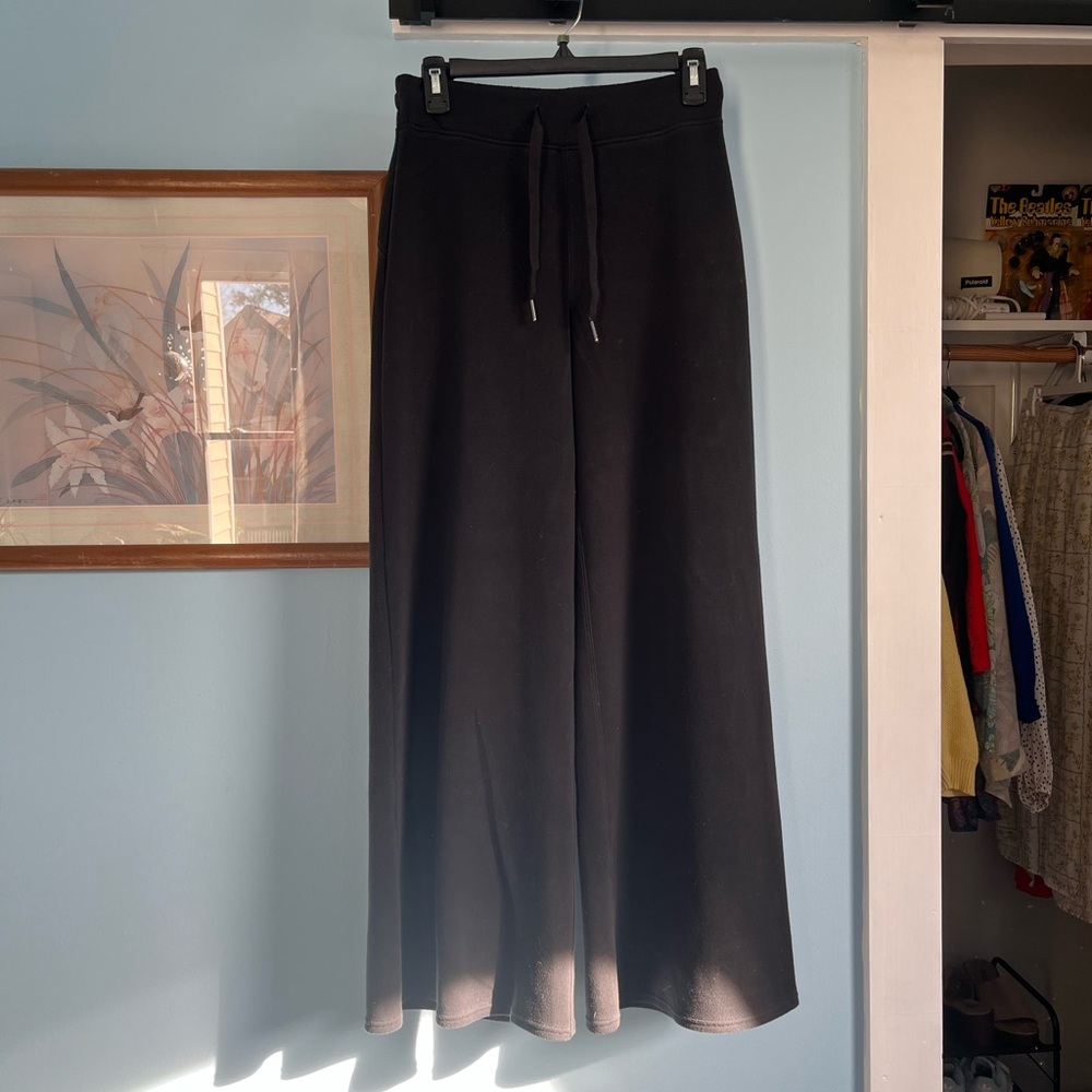 SPANX AirEssentials Wide Leg Pants-Black*** READ DESCRIPTION***